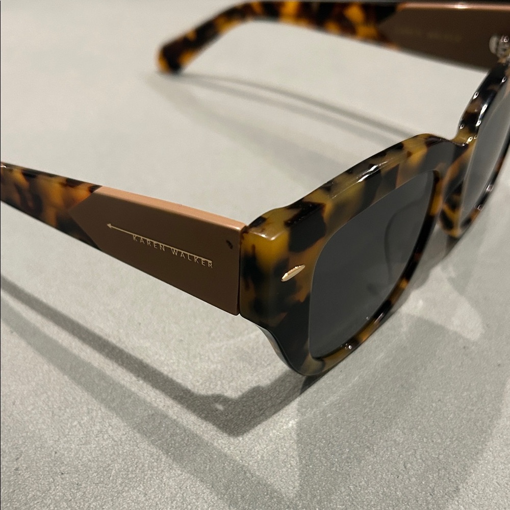 Karen Walker True North NWOT Brown Patterned Sunglasses Retail $226